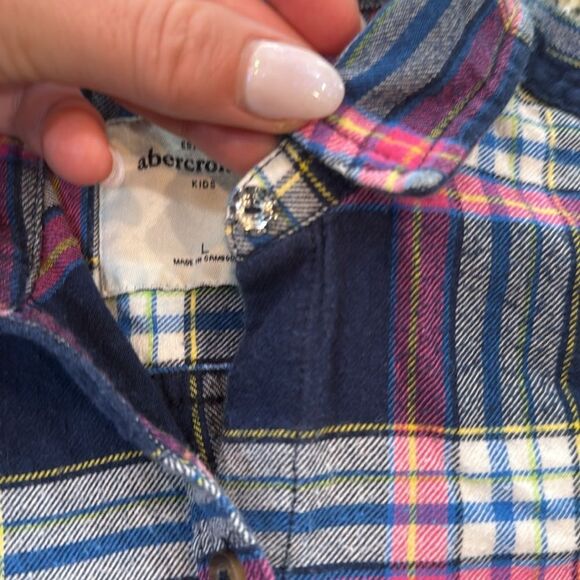 Abercrombie kids girls Navy and Pink Plaid flannel button down Shirt size L - Picture 3 of 8
